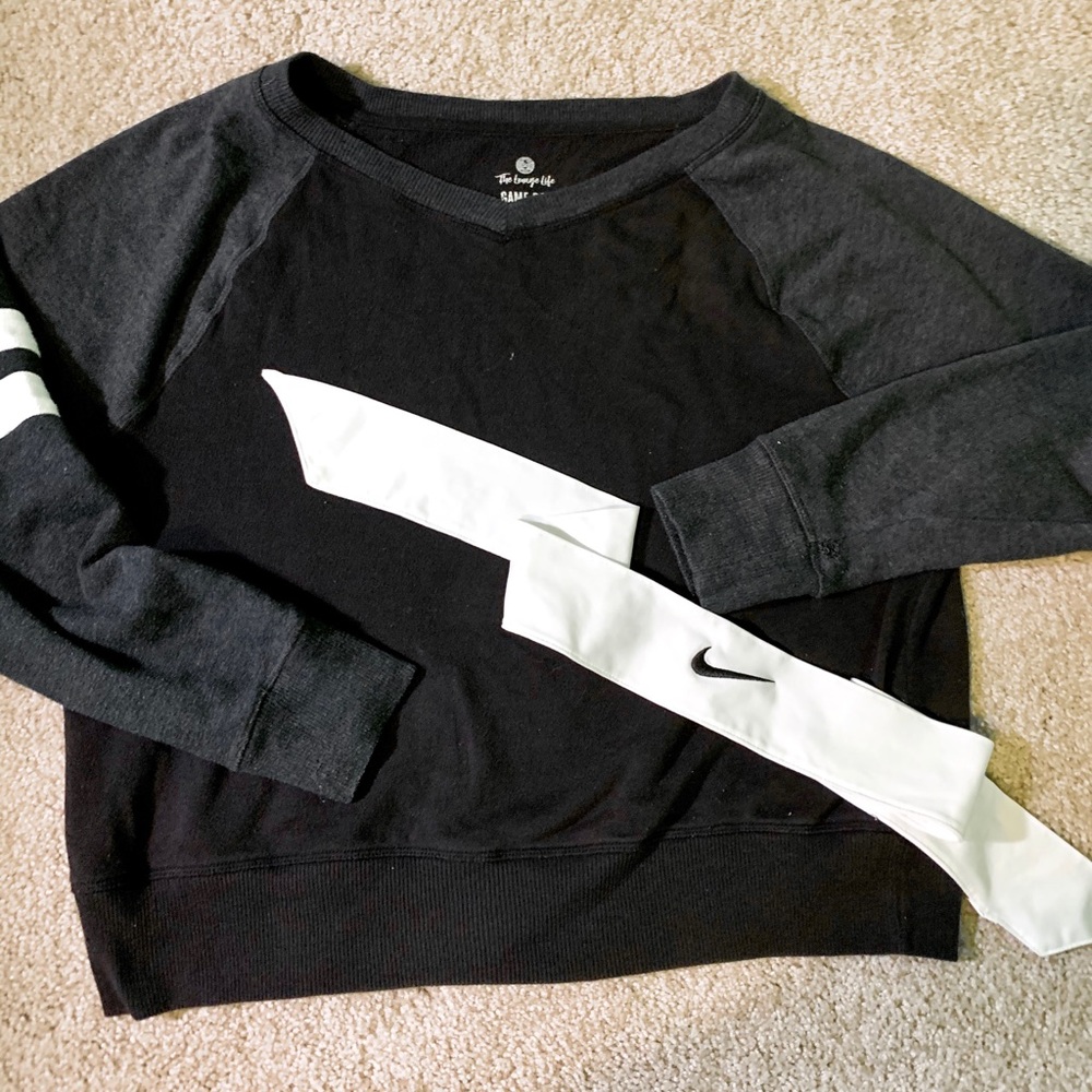 Perfect Grey Crewneck Sweater!